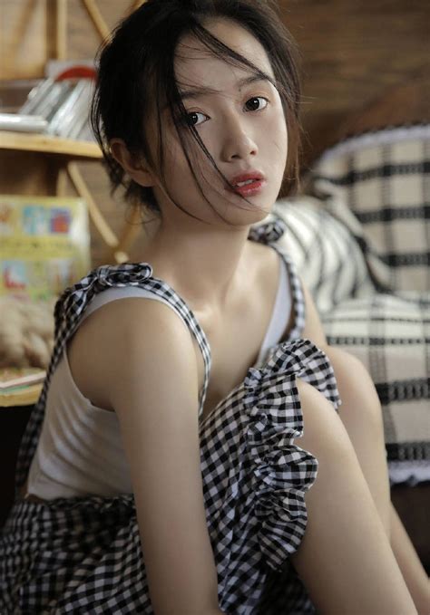 《表妹万福》正式杀青 宋祖儿陈鑫海并肩闯关 逆风奔赴“表妹江湖”	